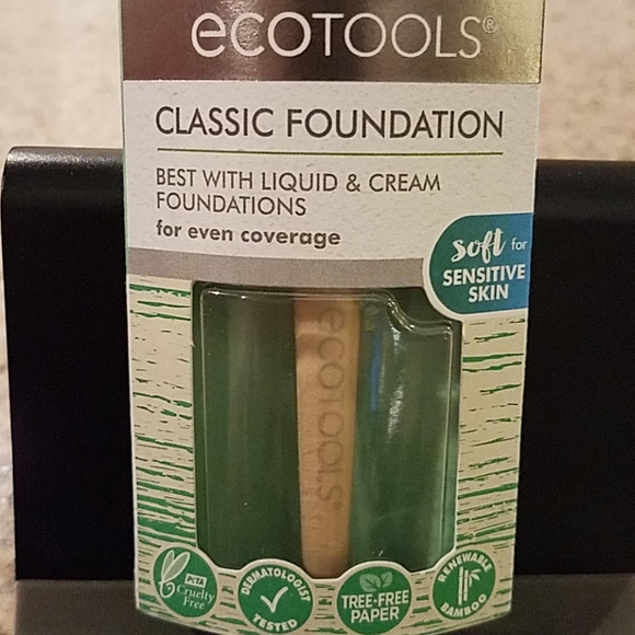 Ecotool foundation brush - Picture 2 of 5